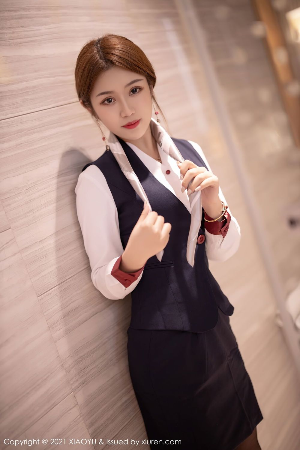 [XIAOYU语画界] 美女模特梦梵 - 黑丝美腿经典空乘制服系列写真 No.449