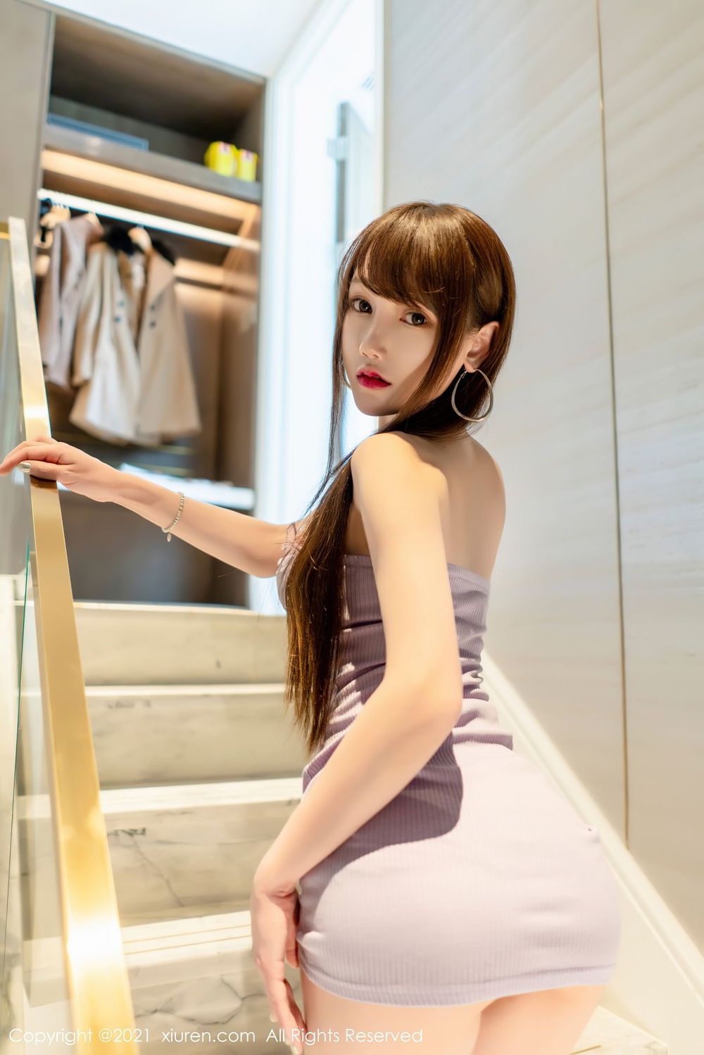 [XiuRen秀人网] 新人妹子星小兔Meetu - 丝袜美腿娇小可人首套写真 No.3025