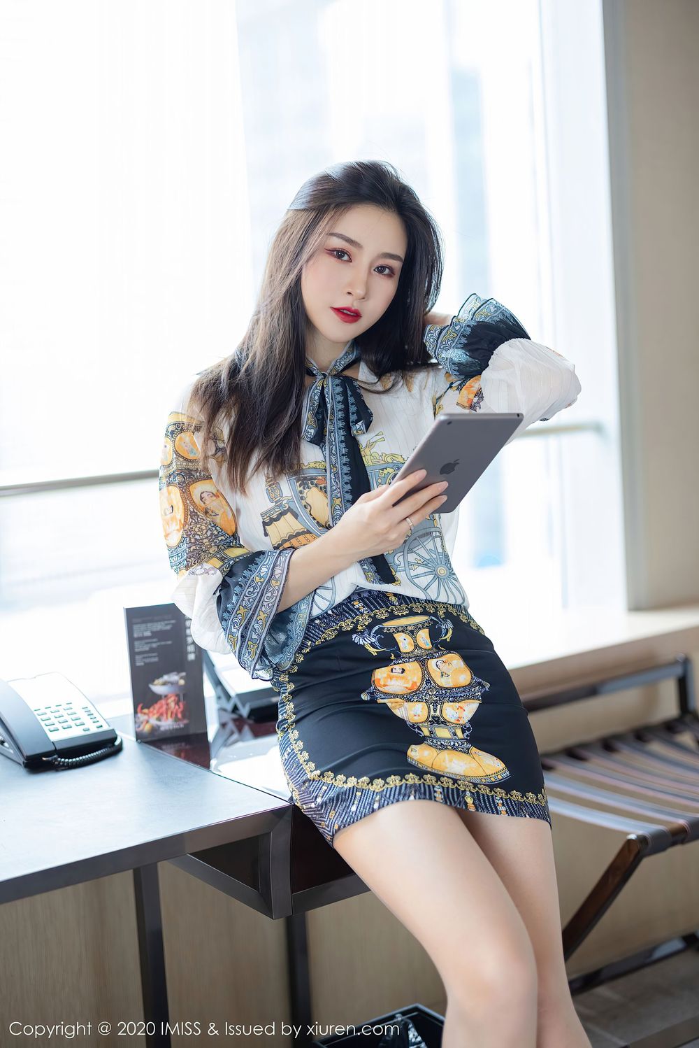 [IMiss爱蜜社] 气质美女Vanessa - 丝袜美腿内衣系列亭亭而立写真 Vol.525