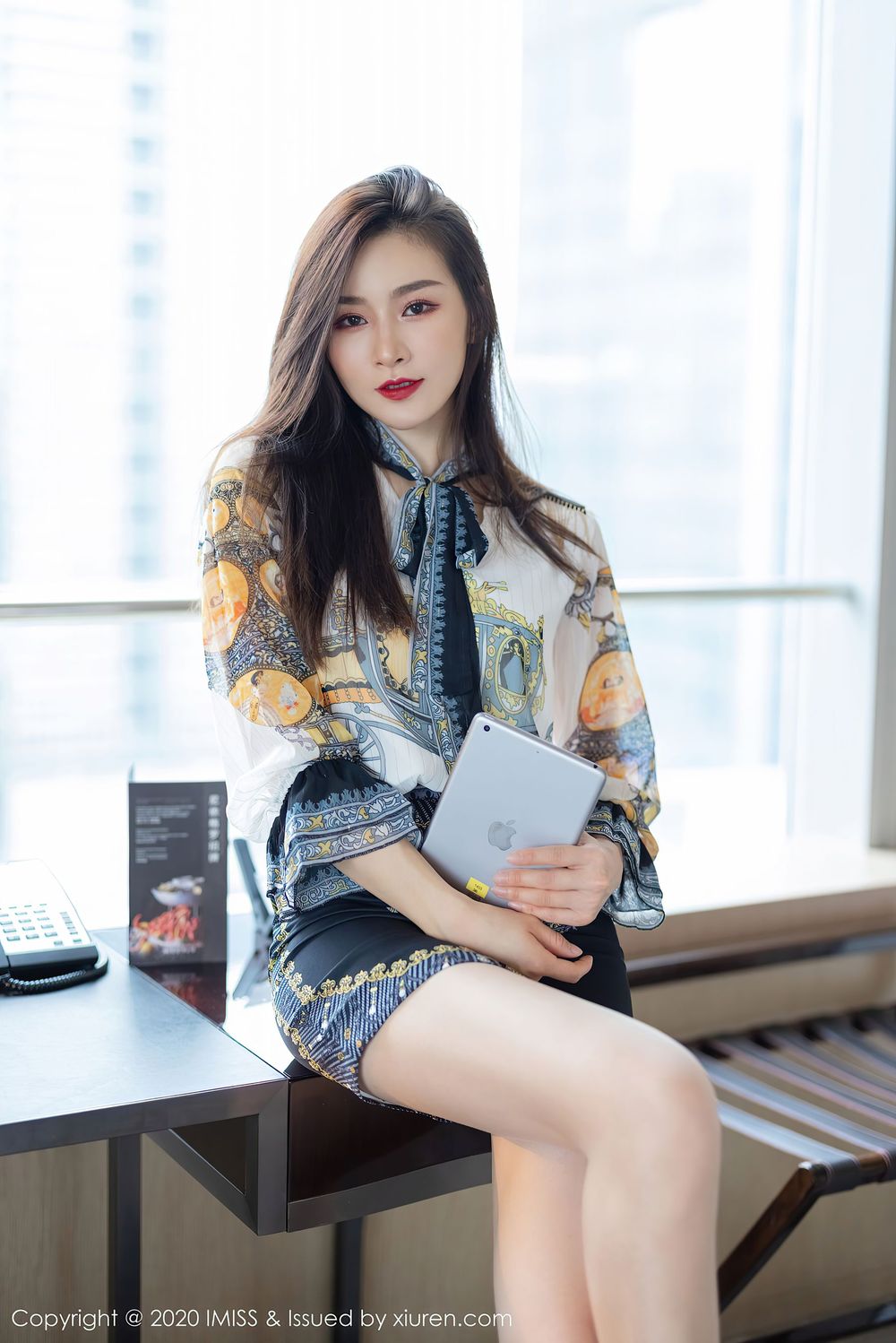 [IMiss爱蜜社] 气质美女Vanessa - 丝袜美腿内衣系列亭亭而立写真 Vol.525