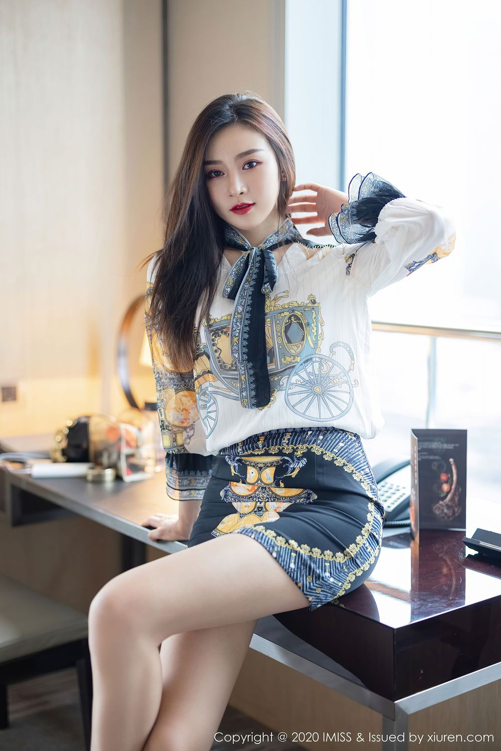 [IMiss爱蜜社] 气质美女Vanessa - 丝袜美腿内衣系列亭亭而立写真 Vol.525