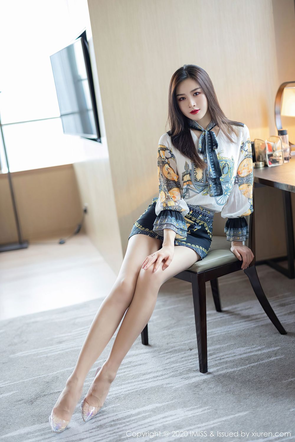 [IMiss爱蜜社] 气质美女Vanessa - 丝袜美腿内衣系列亭亭而立写真 Vol.525