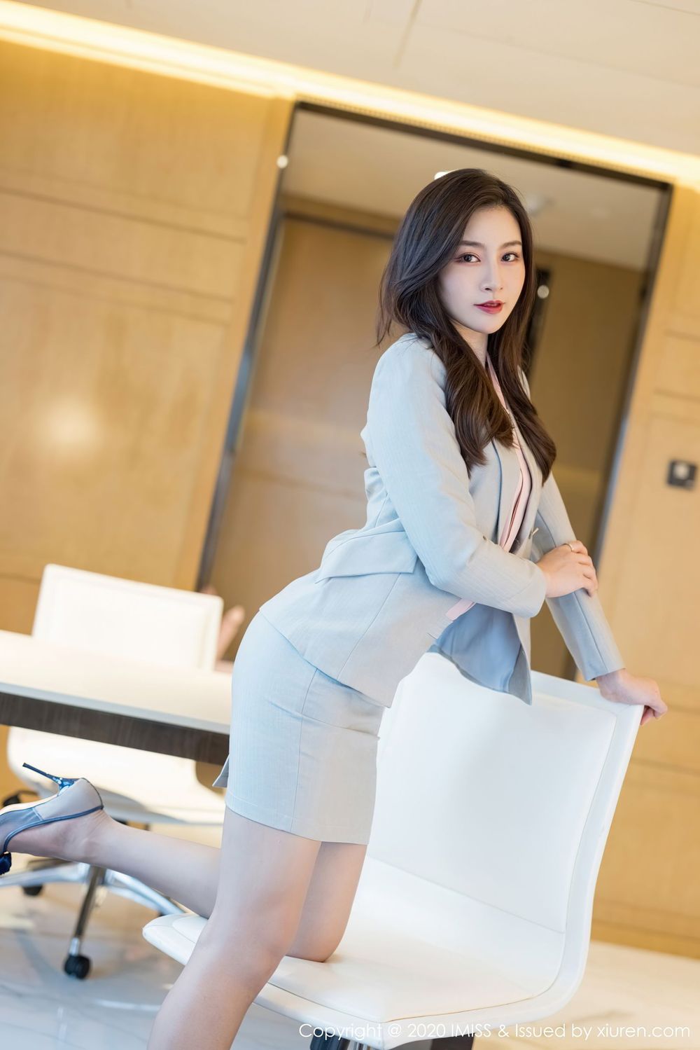 [IMISS爱蜜社] 气质美女Vanessa - 丝袜美腿内衣诱惑职场丽人写真 VOL.538