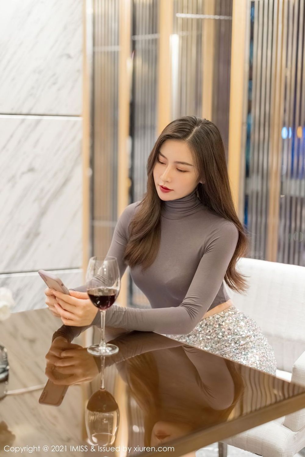 [IMISS爱蜜社] 气质美女Vanessa - 丝袜美腿都市OL系列性感写真 VOL.540