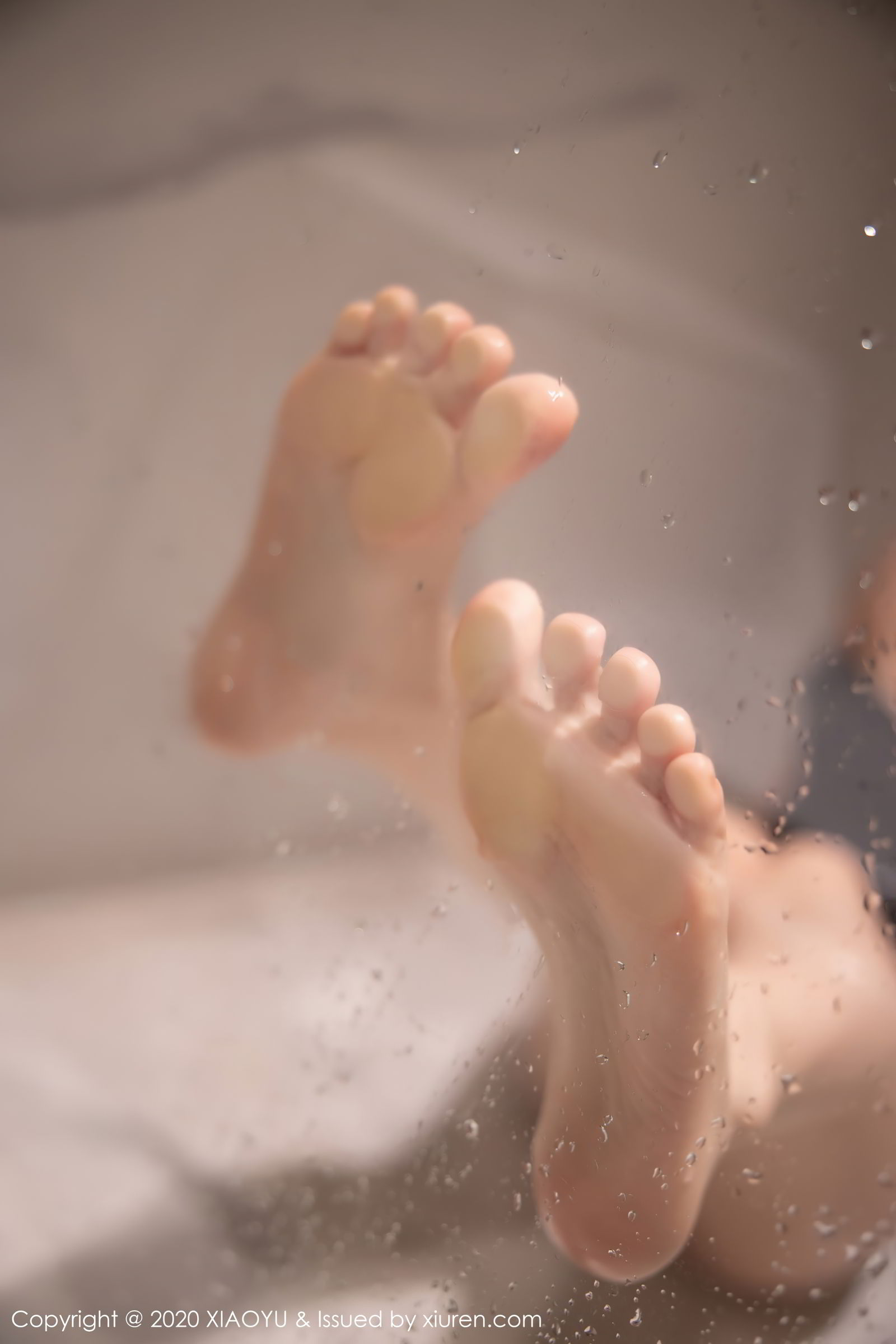 [XIAOYU语画界] 新人模特豆瓣酱 - 丰满身材浴室连体衣系列写真 No.439