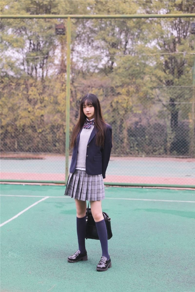 青春靓丽校园女神日系制服写真