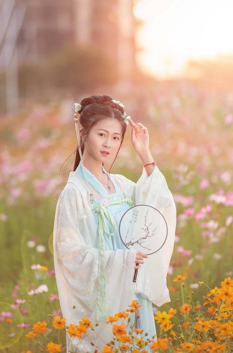 汉服美女清新淡雅唯美逆光摄影