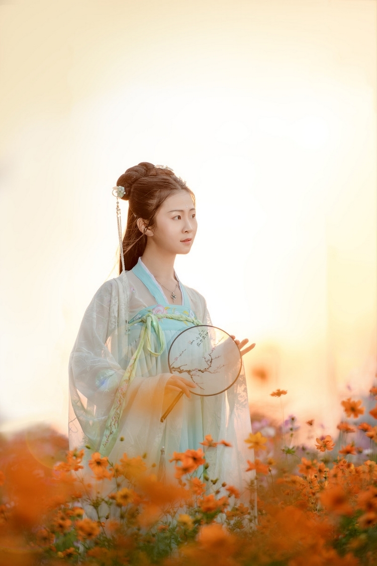 汉服美女清新淡雅唯美逆光摄影