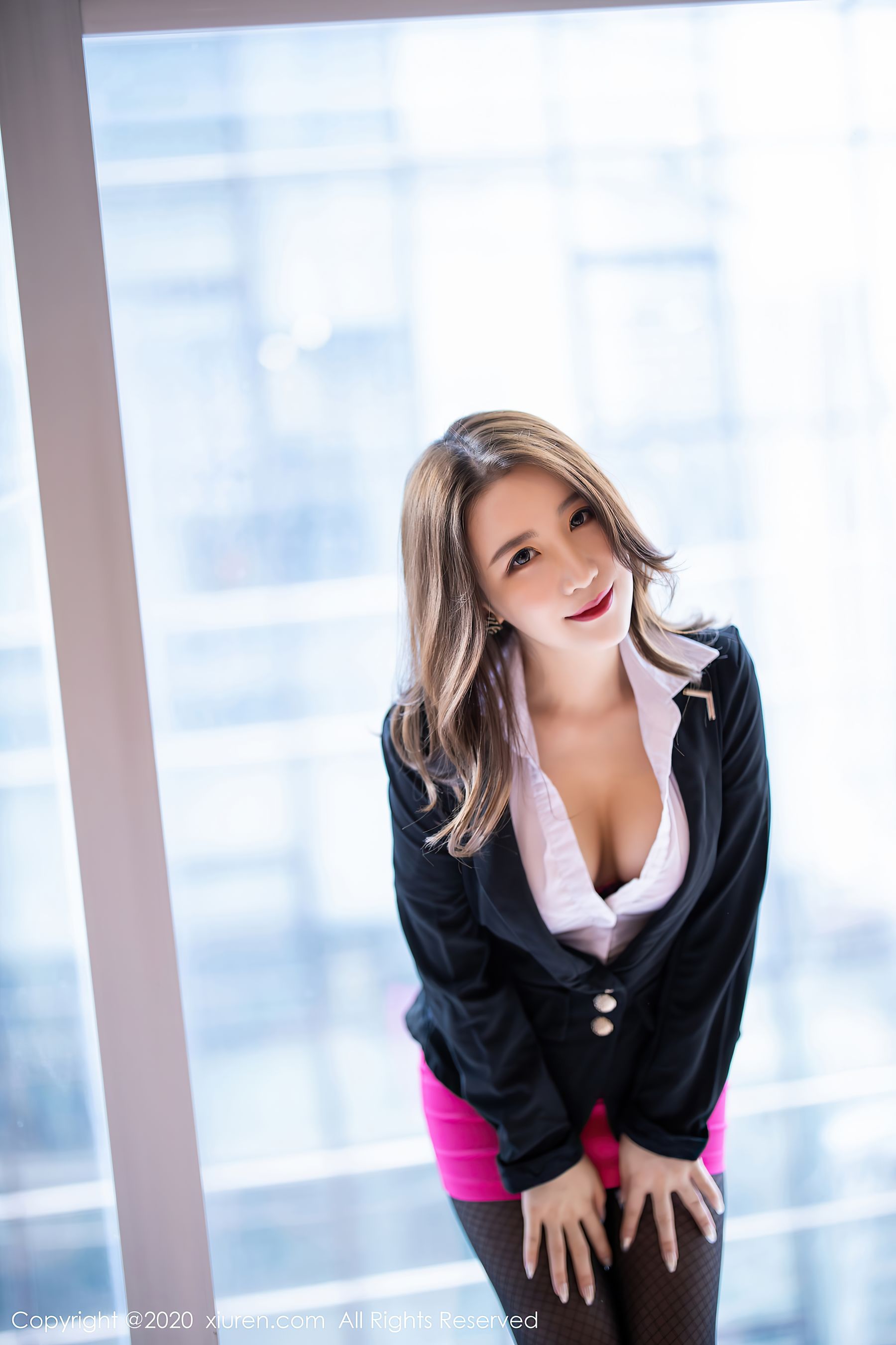 [秀人XiuRen] No.2553 绯月樱-Cherry - 极致丝袜美腿