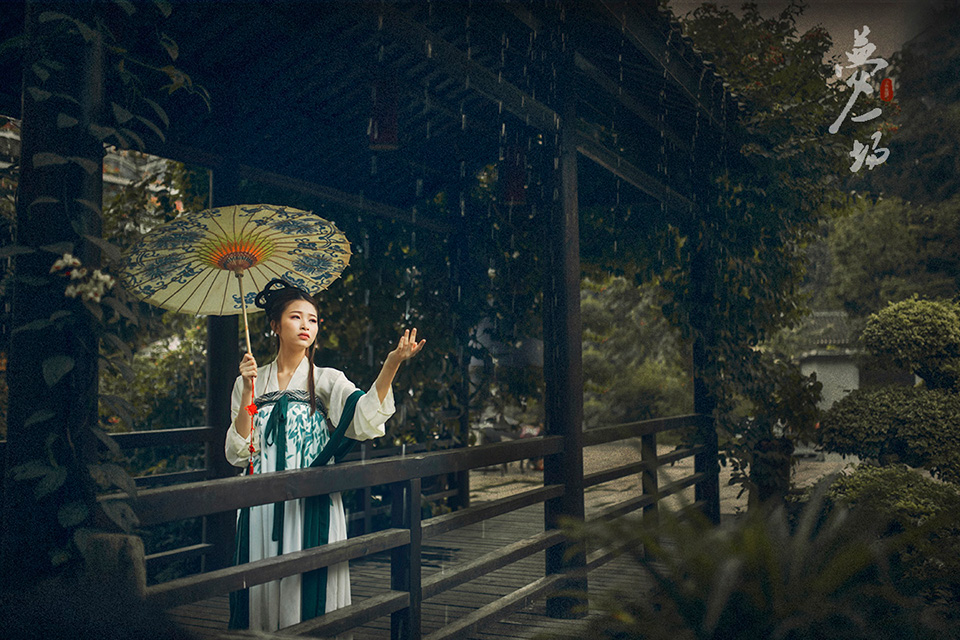 江南烟雨古装美女唯美古风摄影