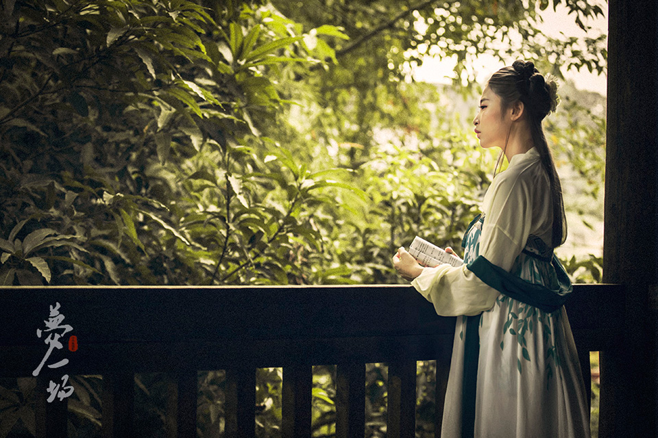 江南烟雨古装美女唯美古风摄影