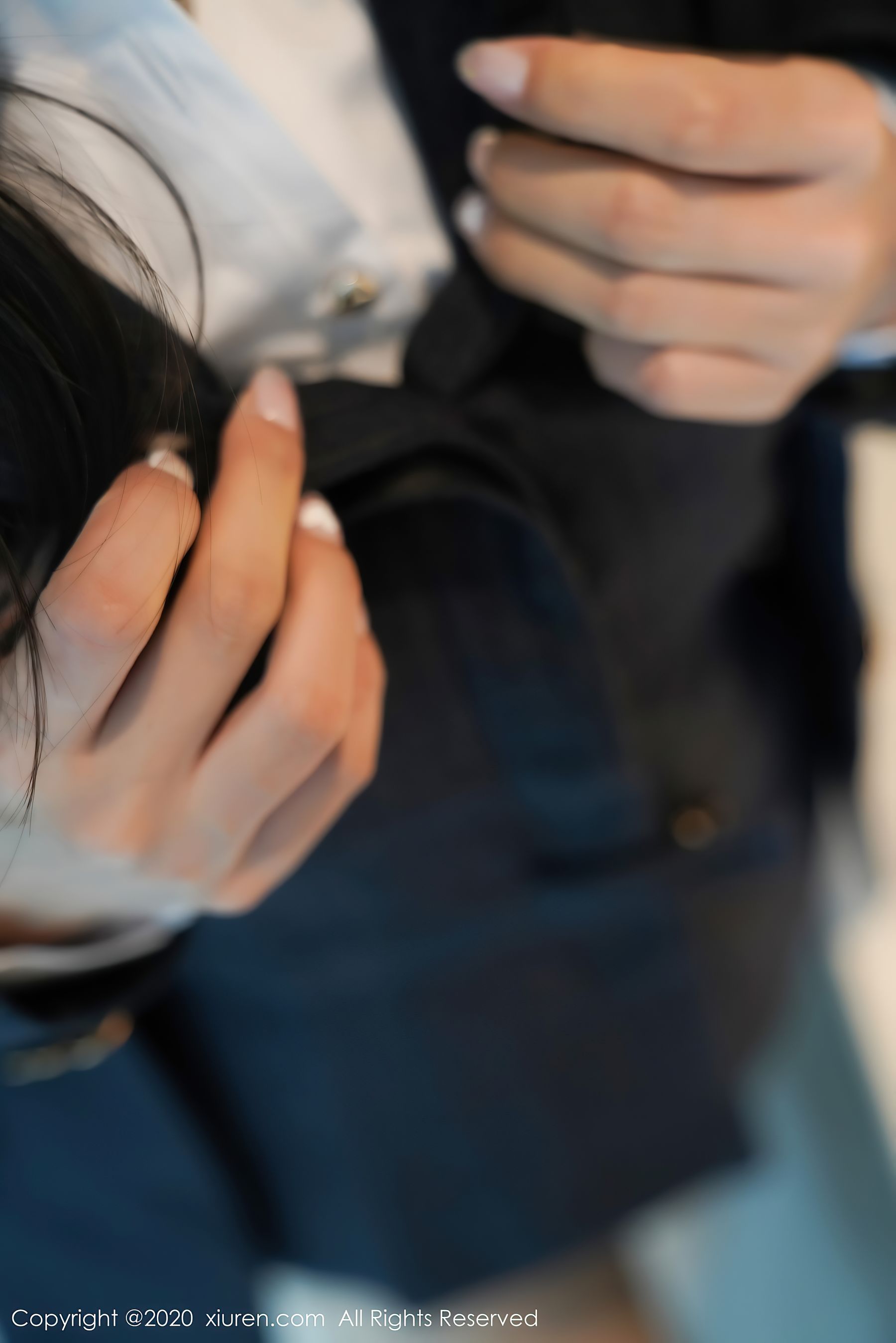 [秀人XiuRen] No.2564 小蛮妖Yummy - 经典的职场白衬衫黑短裙职业转系列