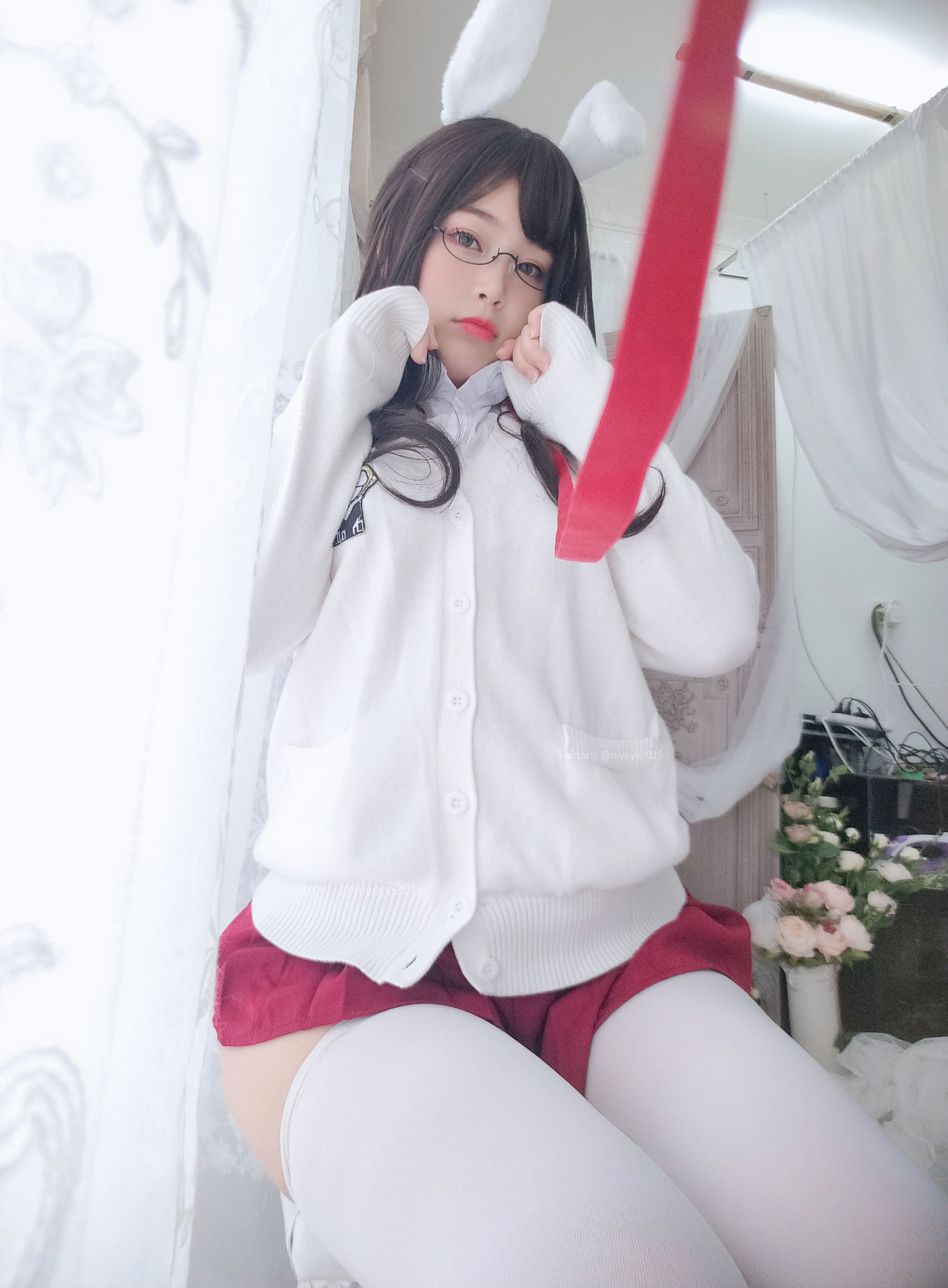[网红COSER] 萌系小姐姐-白烨- - 发情期 写真集