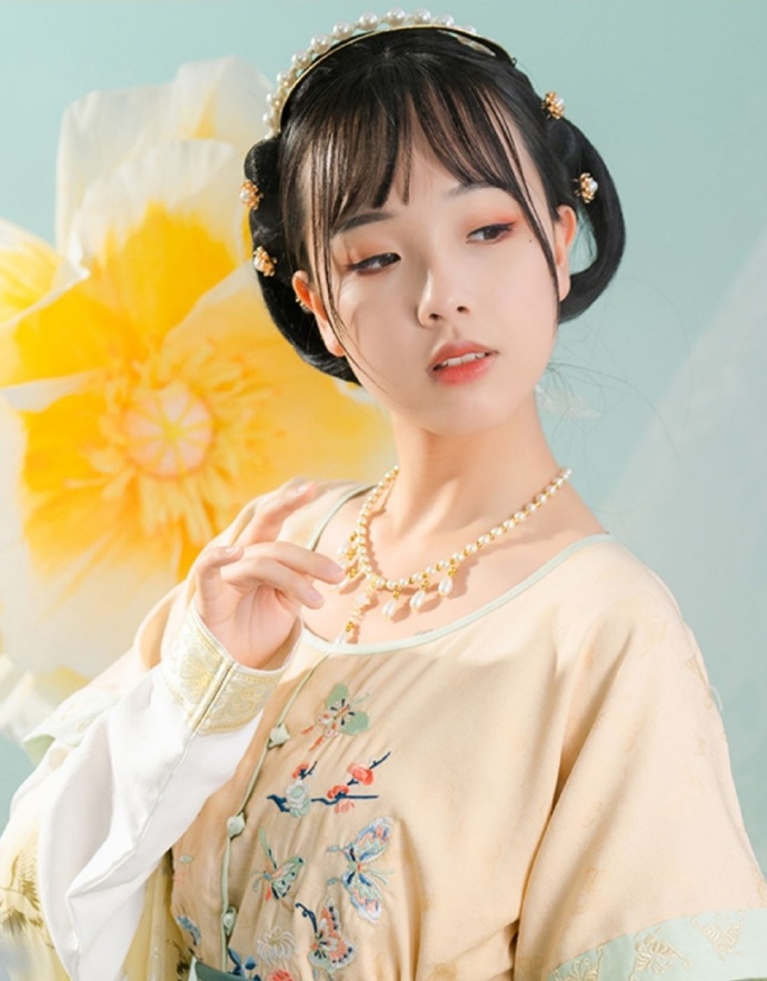 娇小玲珑汉服美女唯美古风摄影