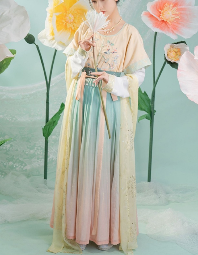 娇小玲珑汉服美女唯美古风摄影