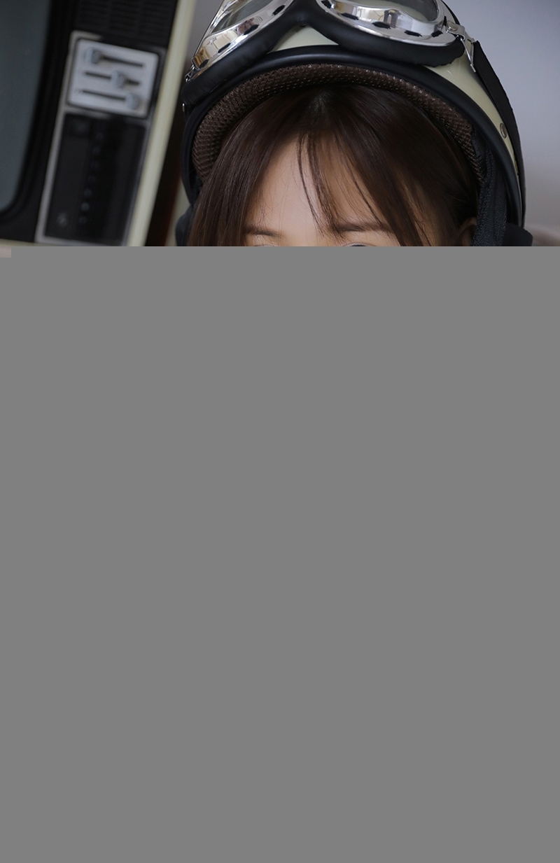 清纯水手服学生妹室内个人写真