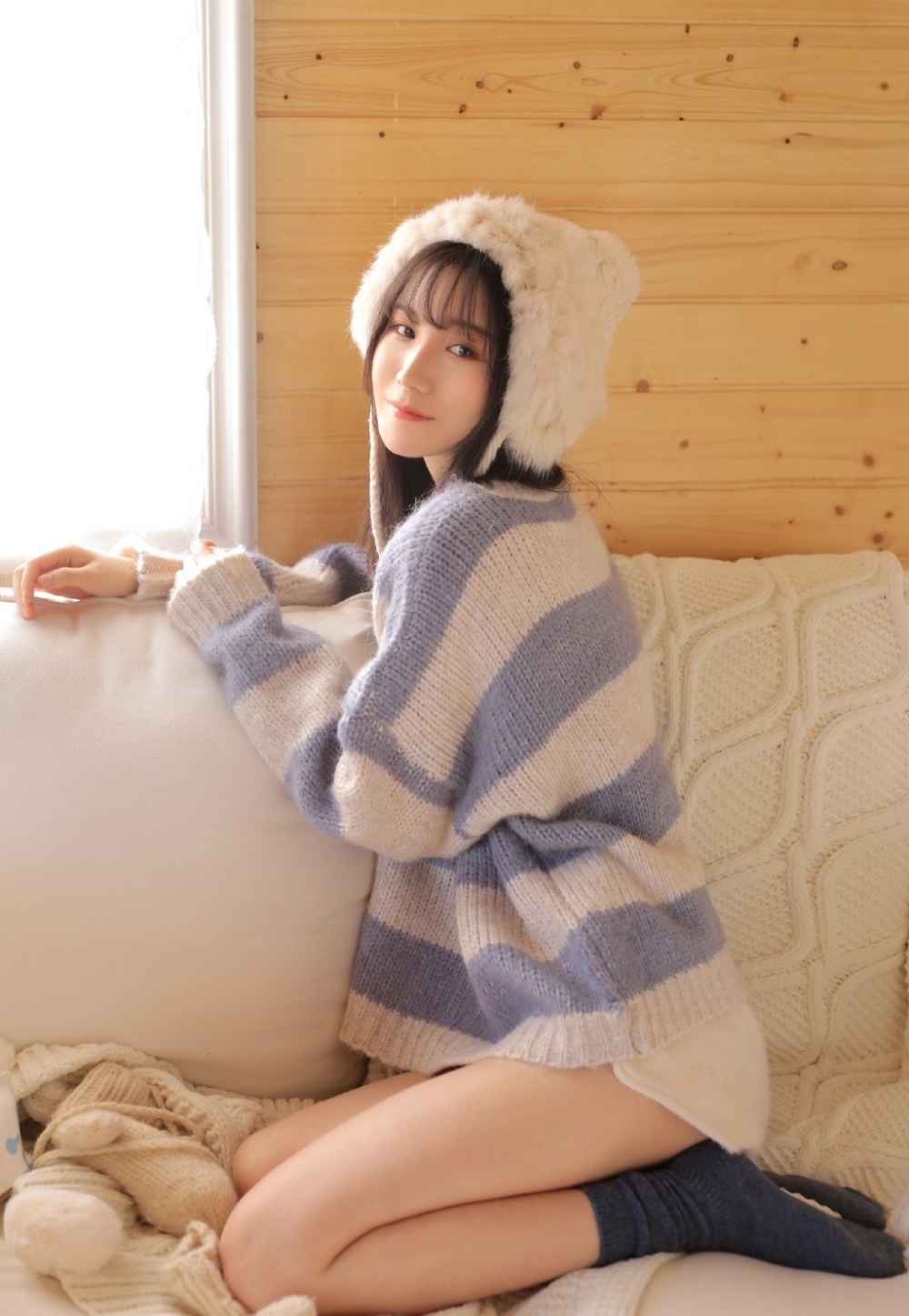 大长腿美少女温柔可人私房写真