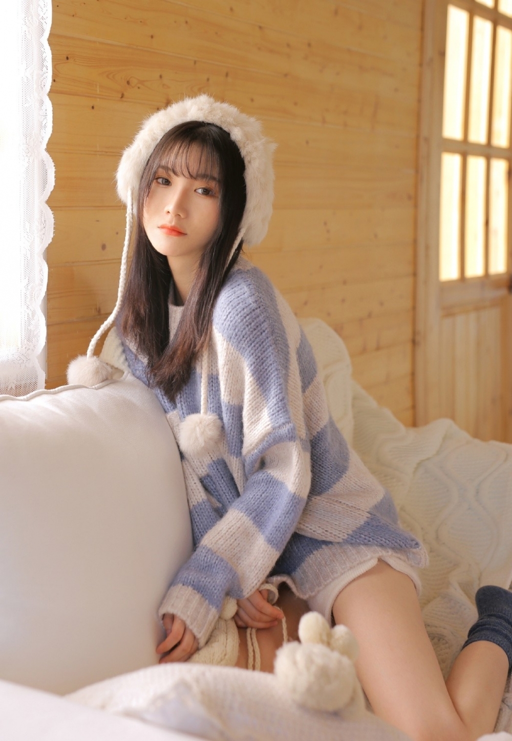 大长腿美少女温柔可人私房写真