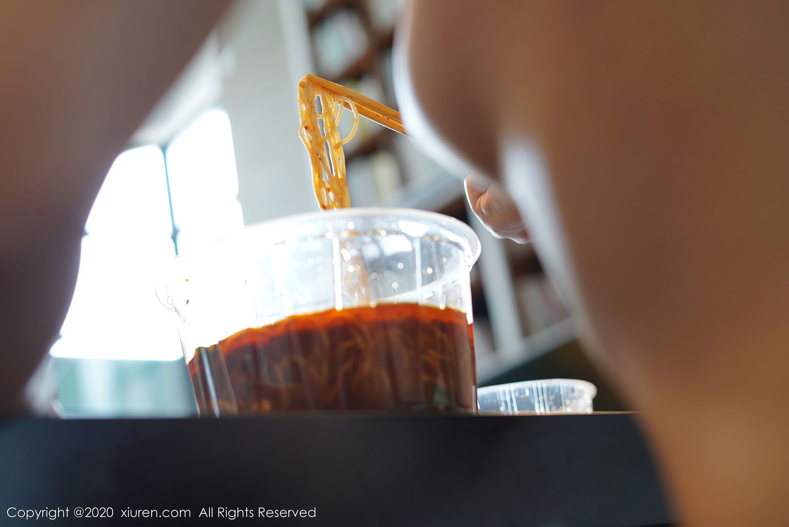 [秀人XiuRen] No.2676 仓井优香 - 居家厨娘主题系列