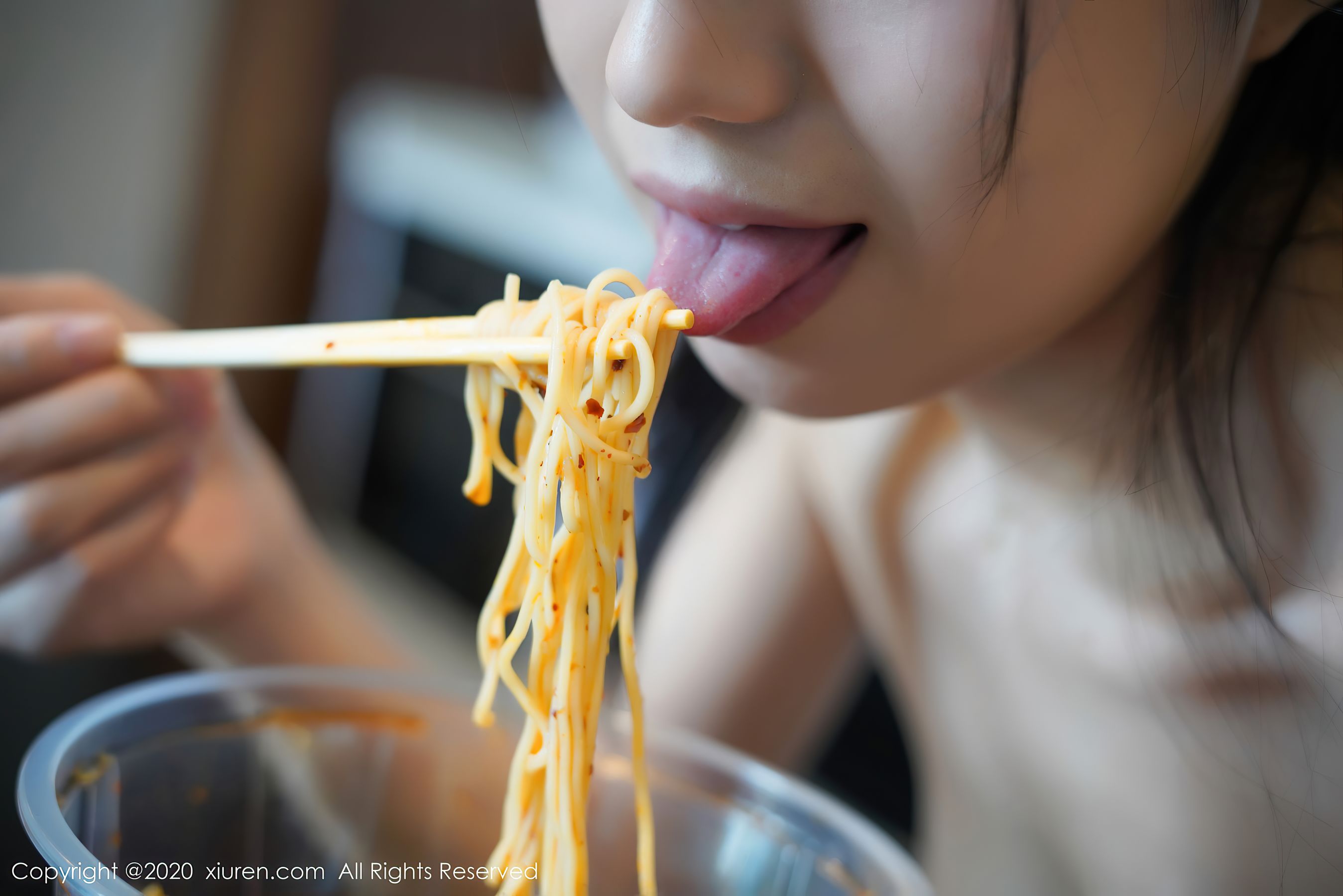 [秀人XiuRen] No.2676 仓井优香 - 居家厨娘主题系列