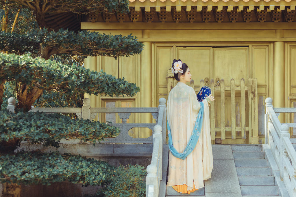 汉服美女雍容华贵唯美古风摄影