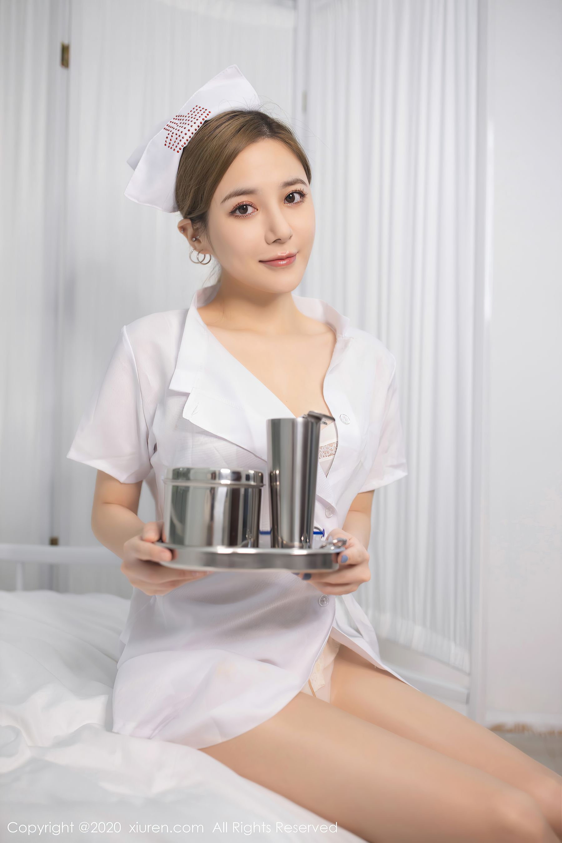 [秀人XiuRen] No.2743 鱼子酱Fish - 护士打针主题系列