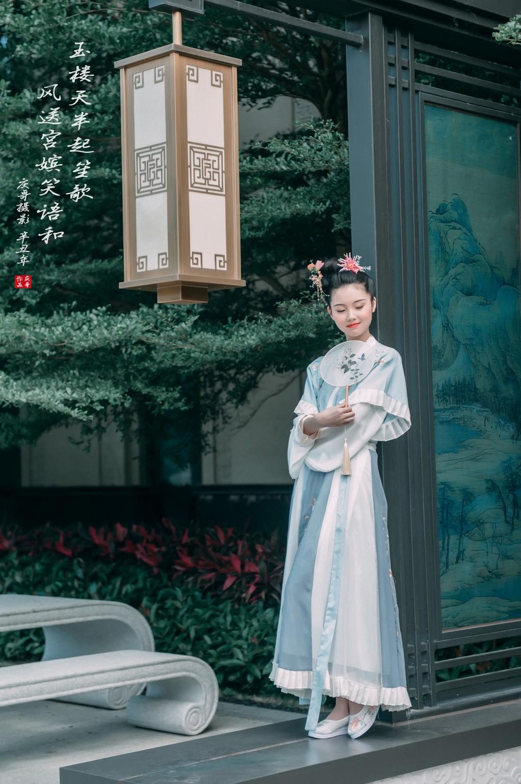 清新脱俗汉服美女唯美古风摄影