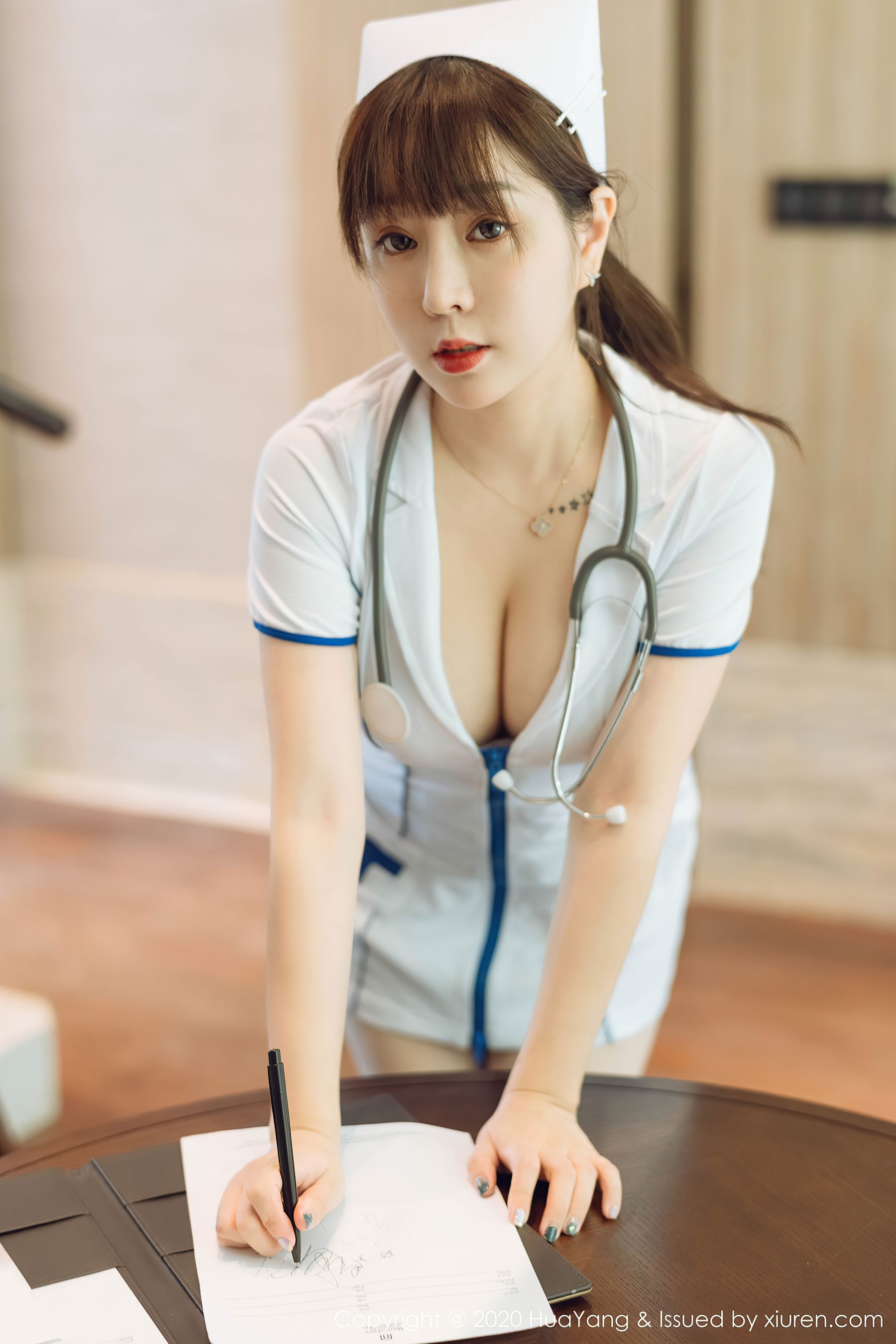 [花漾HuaYang] Vol.330 王雨纯 - 护士长的私人温柔体贴服务哦~