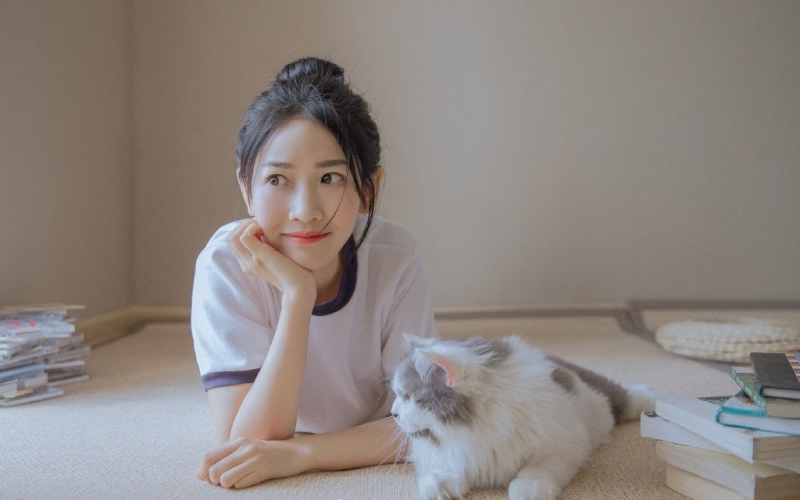 丸子头美女休闲体操服精选图片