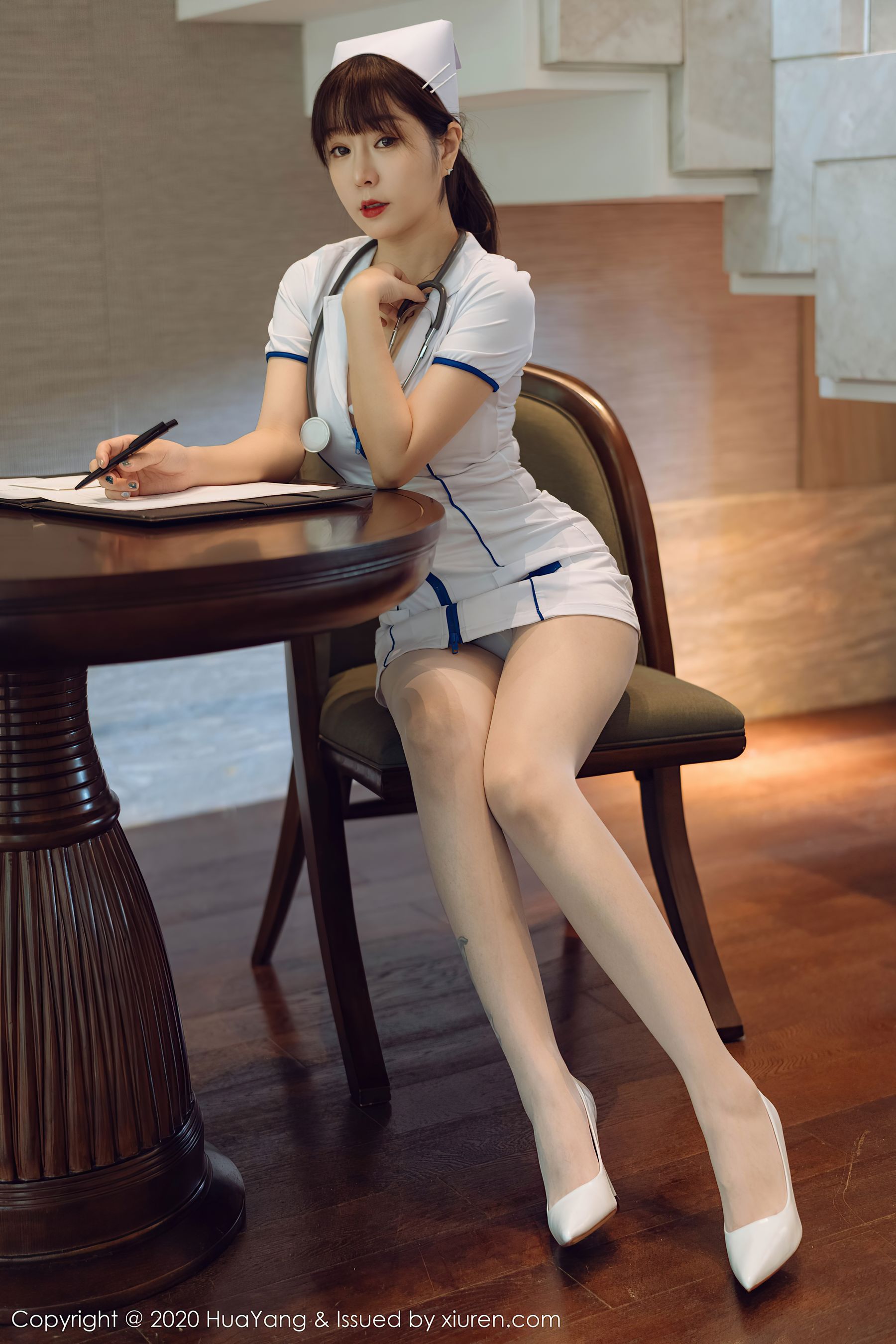 [花漾HuaYang] Vol.330 王雨纯 - 护士长的私人温柔体贴服务哦~