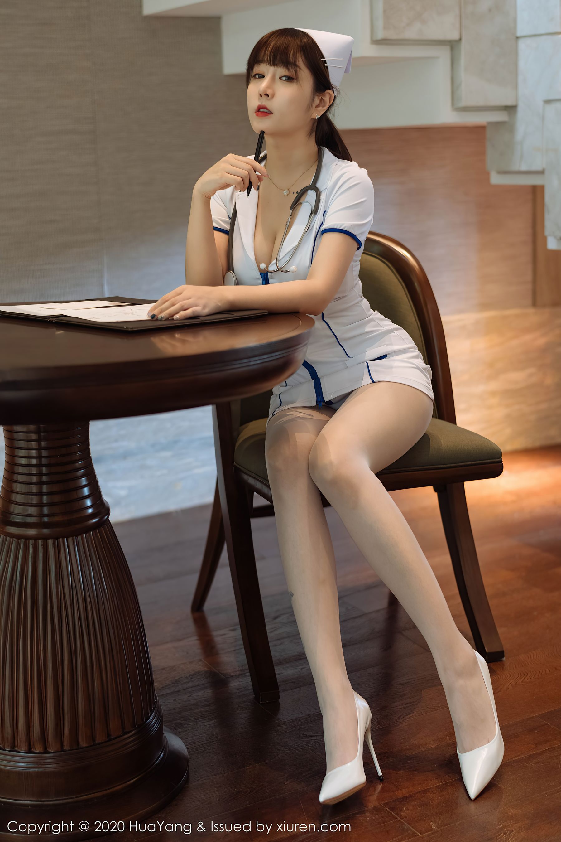 [花漾HuaYang] Vol.330 王雨纯 - 护士长的私人温柔体贴服务哦~