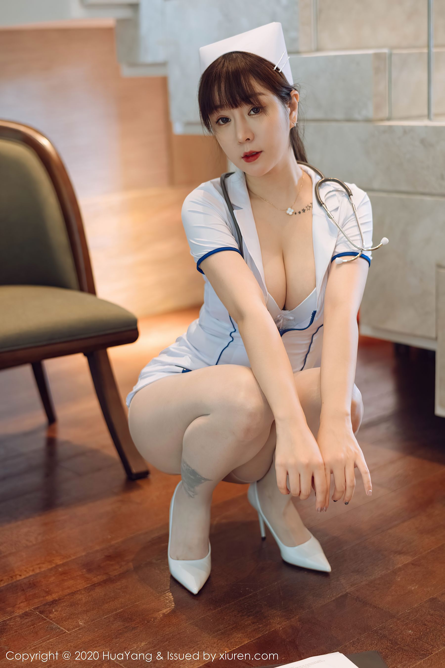 [花漾HuaYang] Vol.330 王雨纯 - 护士长的私人温柔体贴服务哦~