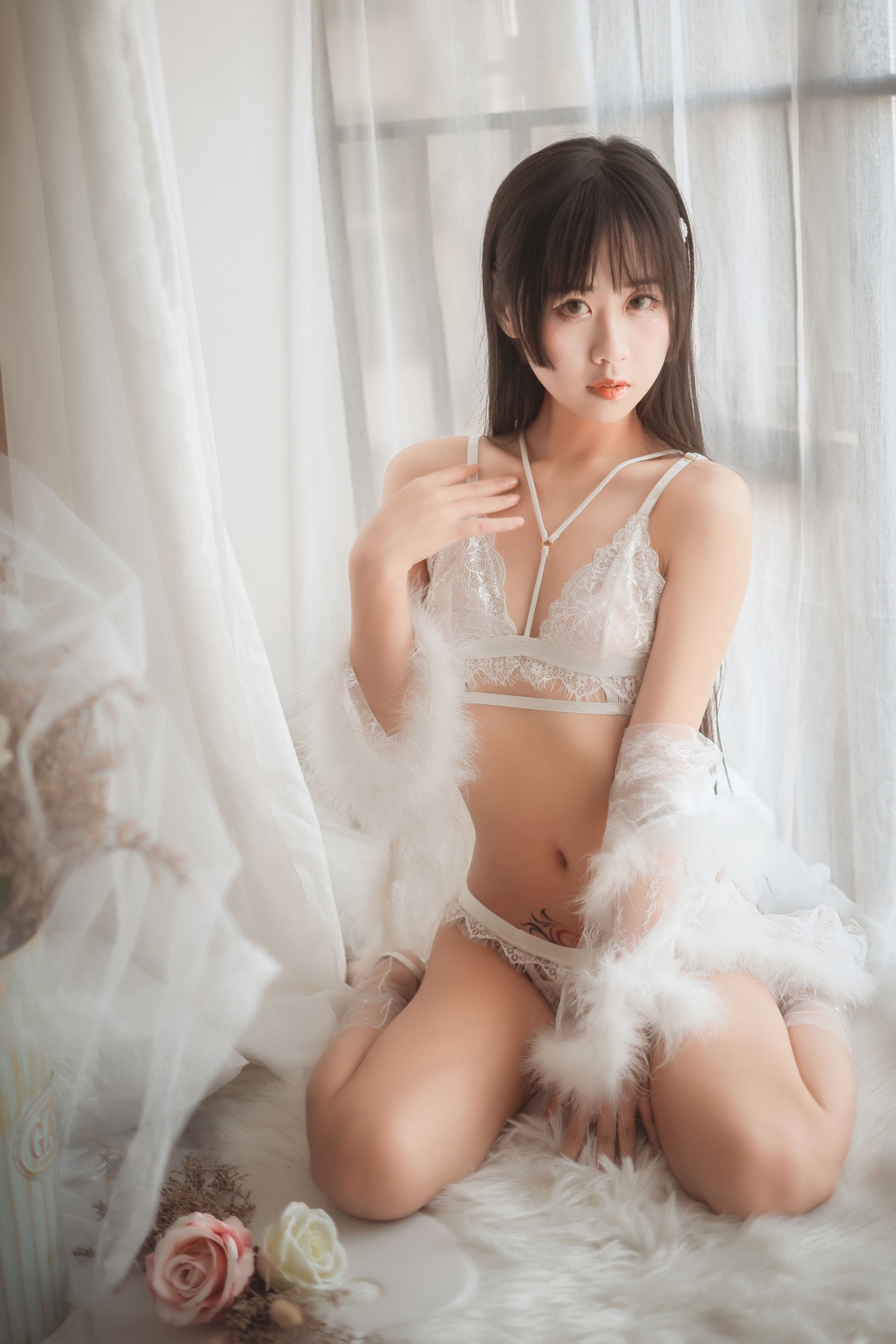 COS美少女萌芽儿o0 《毛绒内衣》