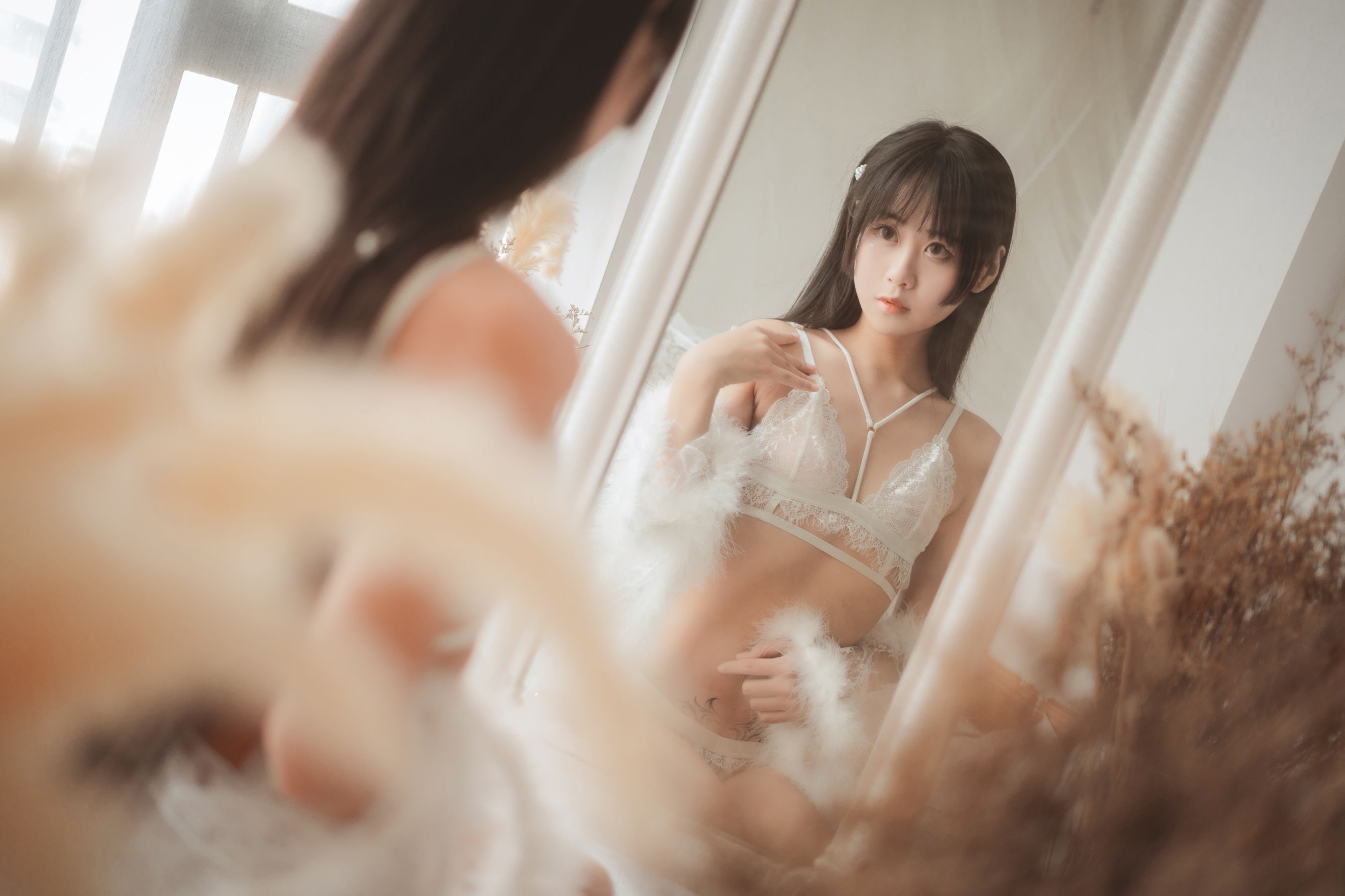 COS美少女萌芽儿o0 《毛绒内衣》