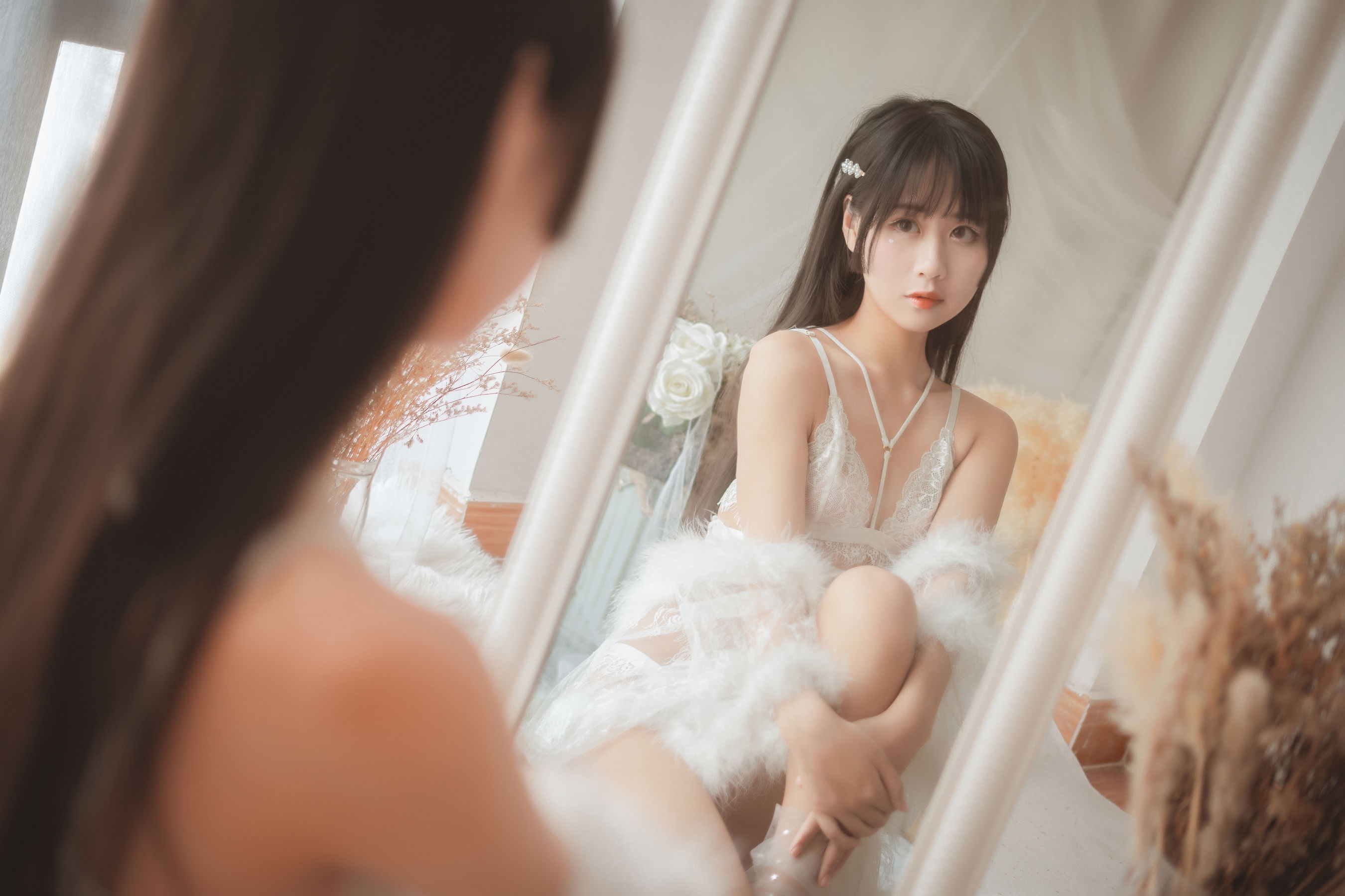 COS美少女萌芽儿o0 《毛绒内衣》