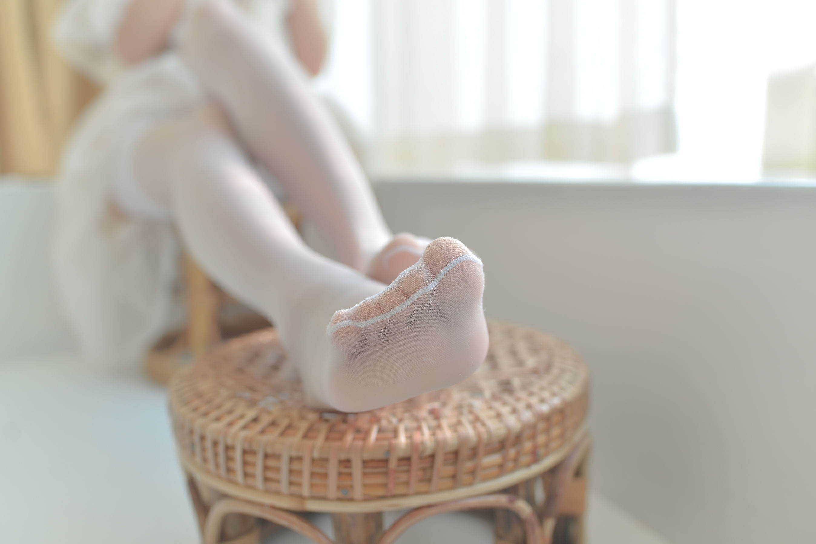 Cos小姐姐雪琪SAMA 《真空激凸吊带白丝》