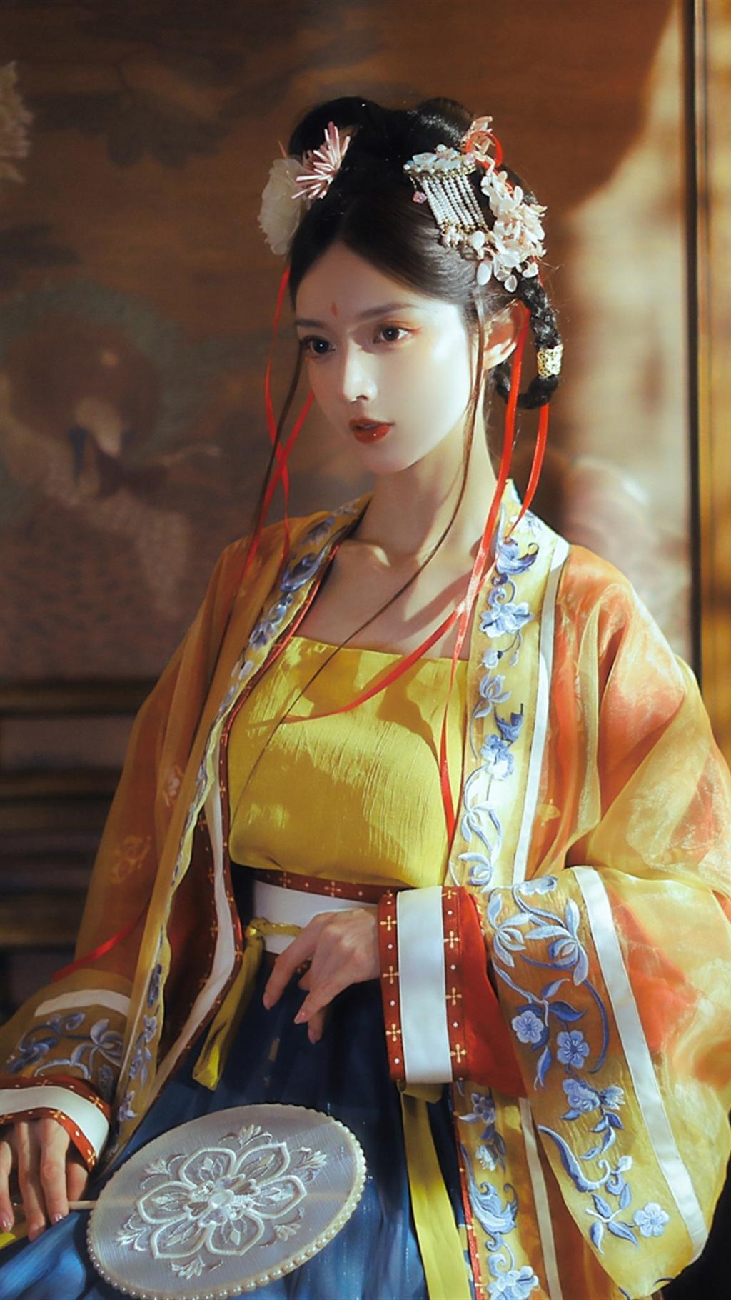 古装美女杏眼桃腮唯美古风摄影