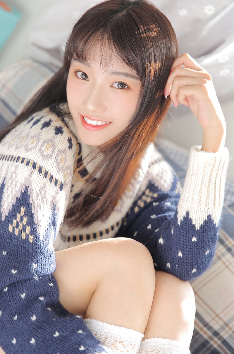 齐刘海萌妹子青春靓丽精选图片