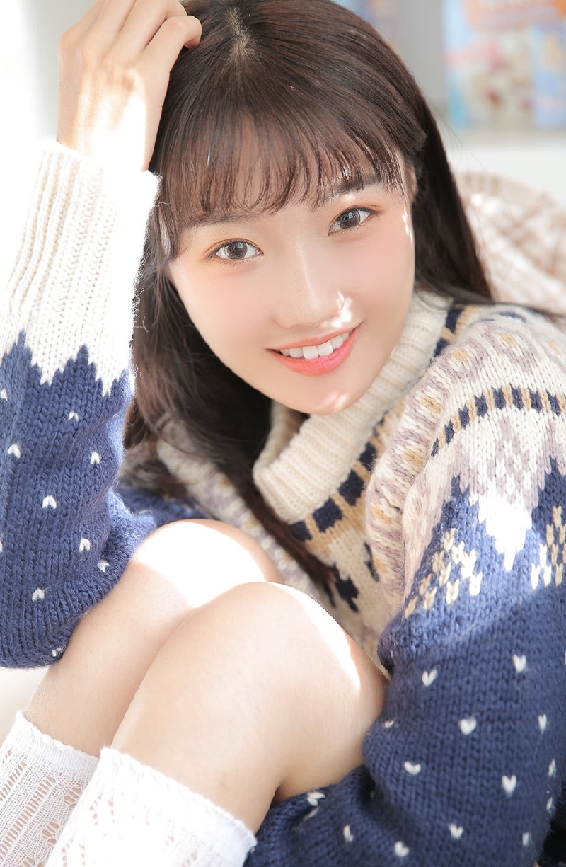 齐刘海萌妹子青春靓丽精选图片