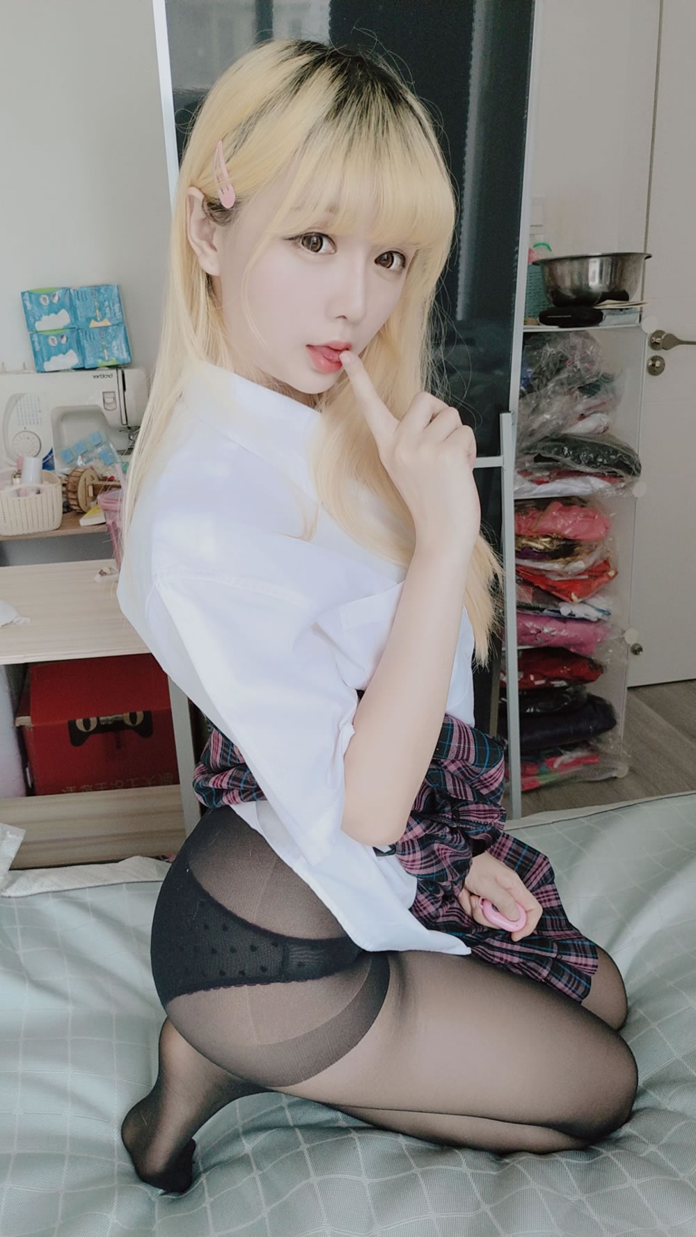 星之迟迟 《jk格子裙》