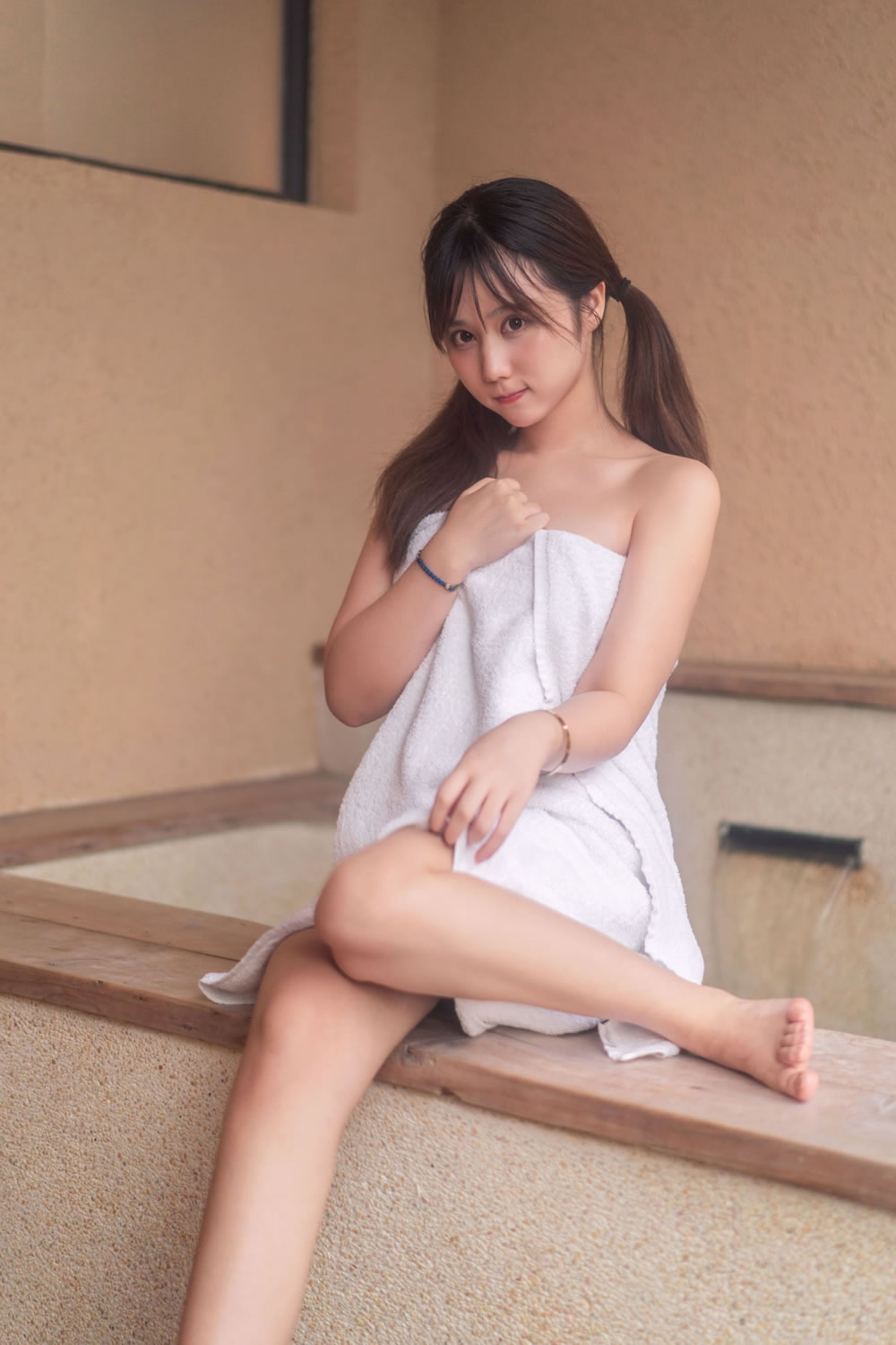 [美女Coser] 姬镜酱 《私奔之温泉》