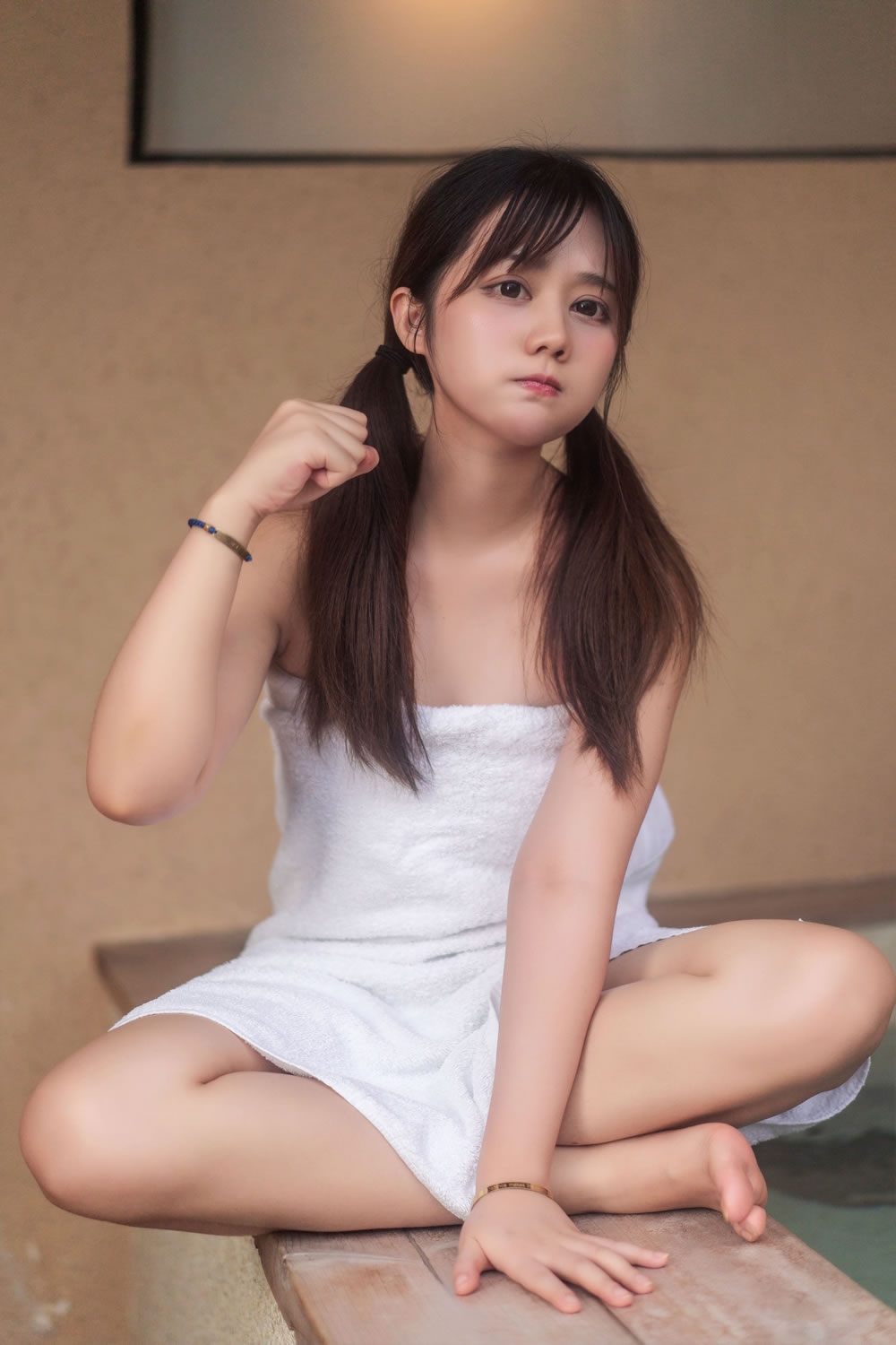 [美女Coser] 姬镜酱 《私奔之温泉》