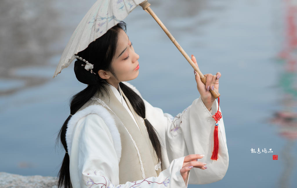 汉服美女清新脱俗唯美古风摄影