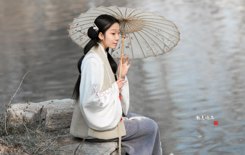 汉服美女清新脱俗唯美古风摄影