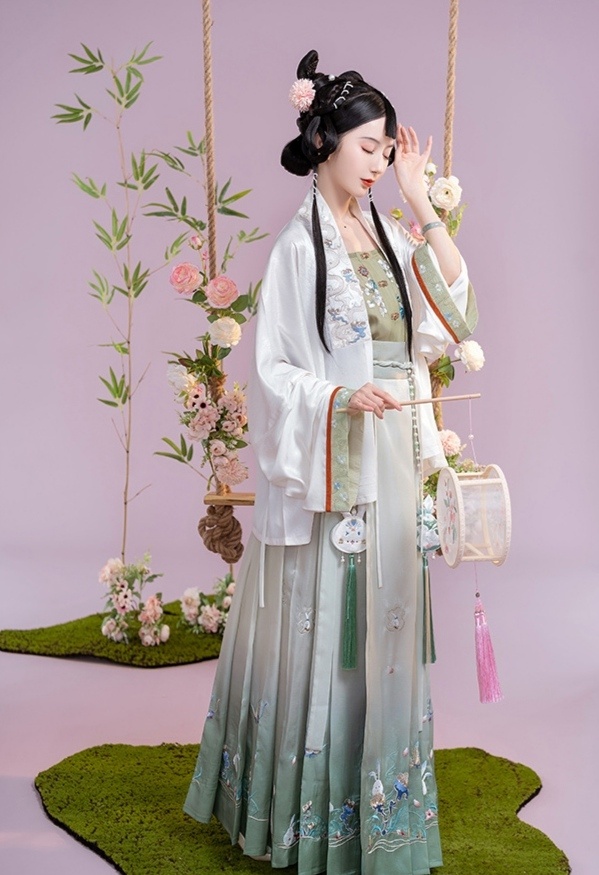 国色天香汉服美女唯美古风摄影