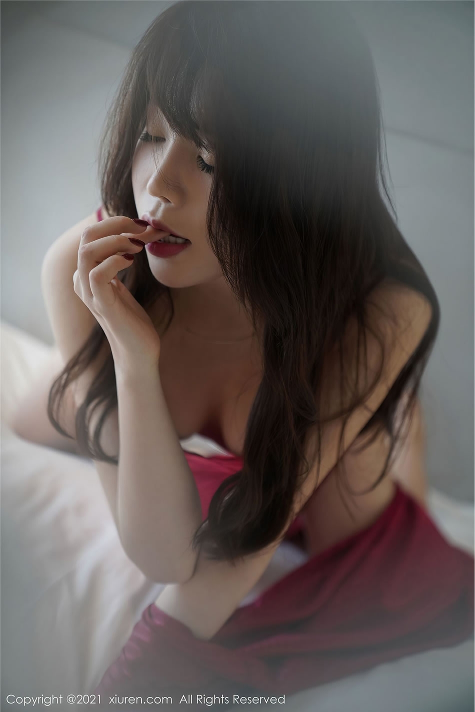 [XIUREN秀人网] 芝芝Booty NO.3110 性感惹火睡衣写真