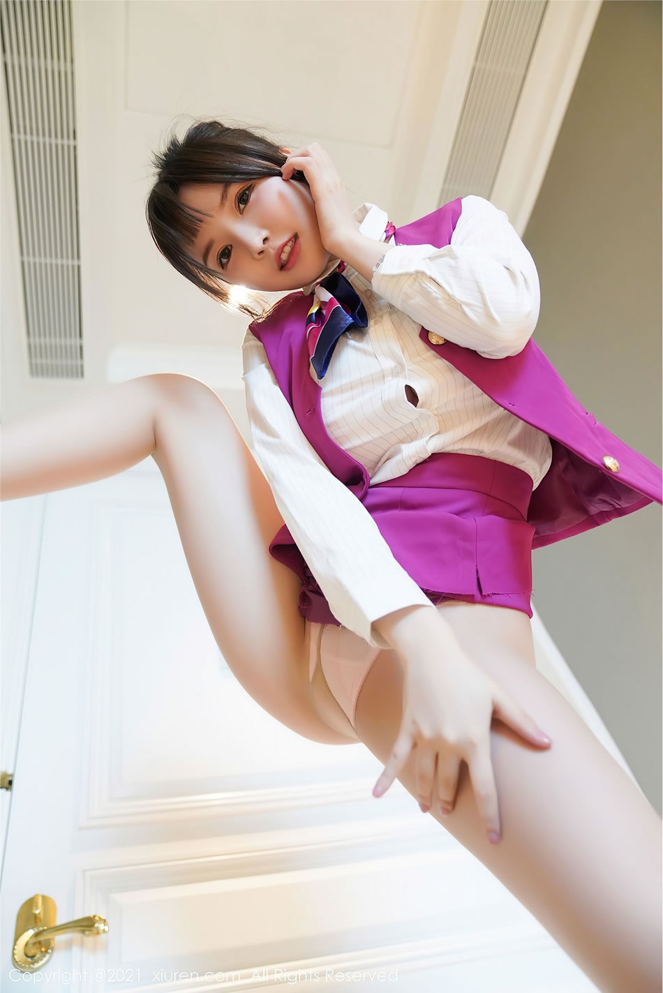 [XIUREN秀人网] 糯美子MINIbabe NO.3103 性感空姐制服写真