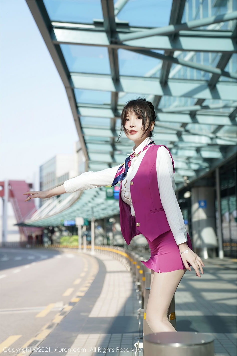 [XIUREN秀人网] 糯美子MINIbabe NO.3103 性感空姐制服写真