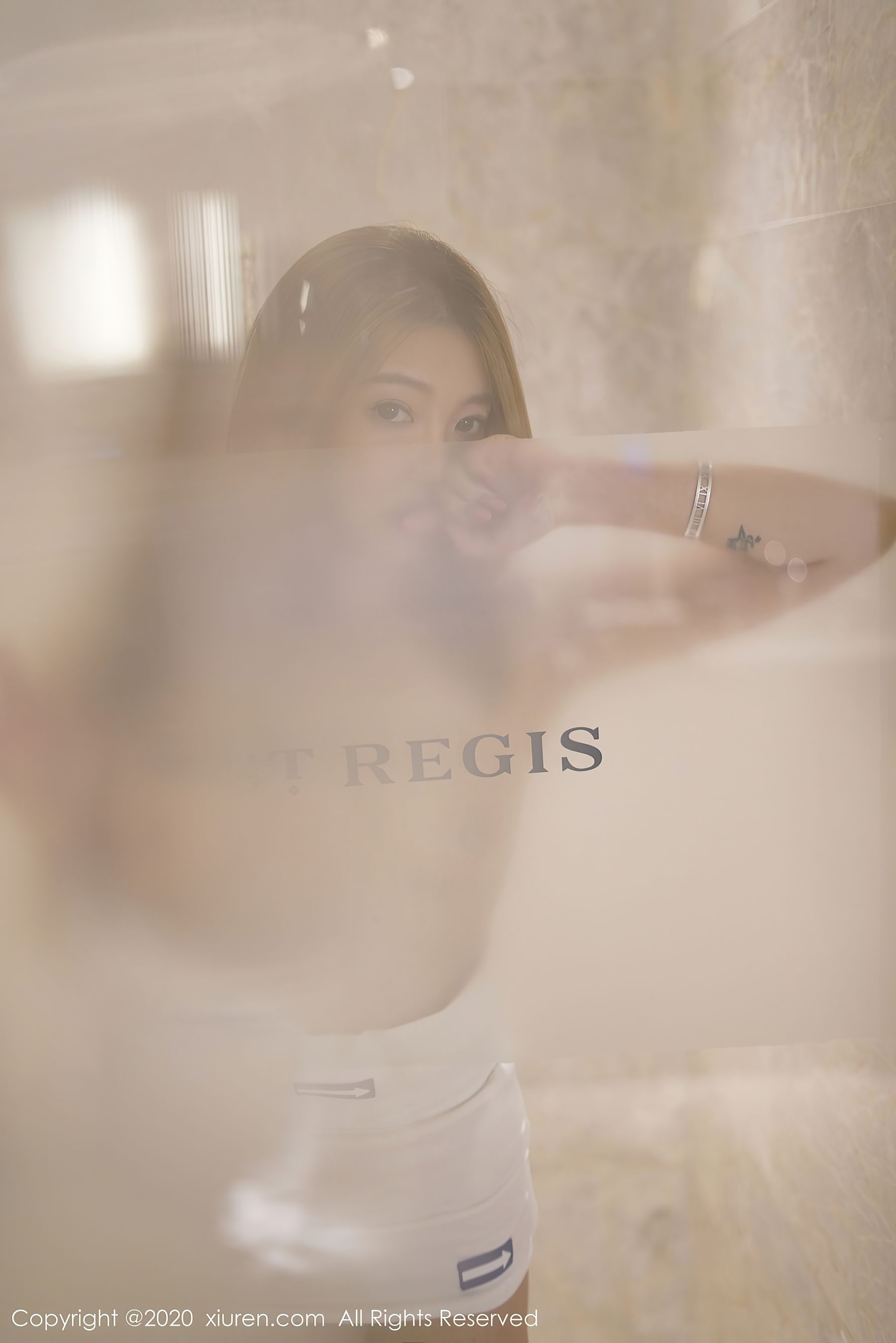 [秀人XIUREN] No.2766 冯木木LRIS - 白色抹胸内衣系列