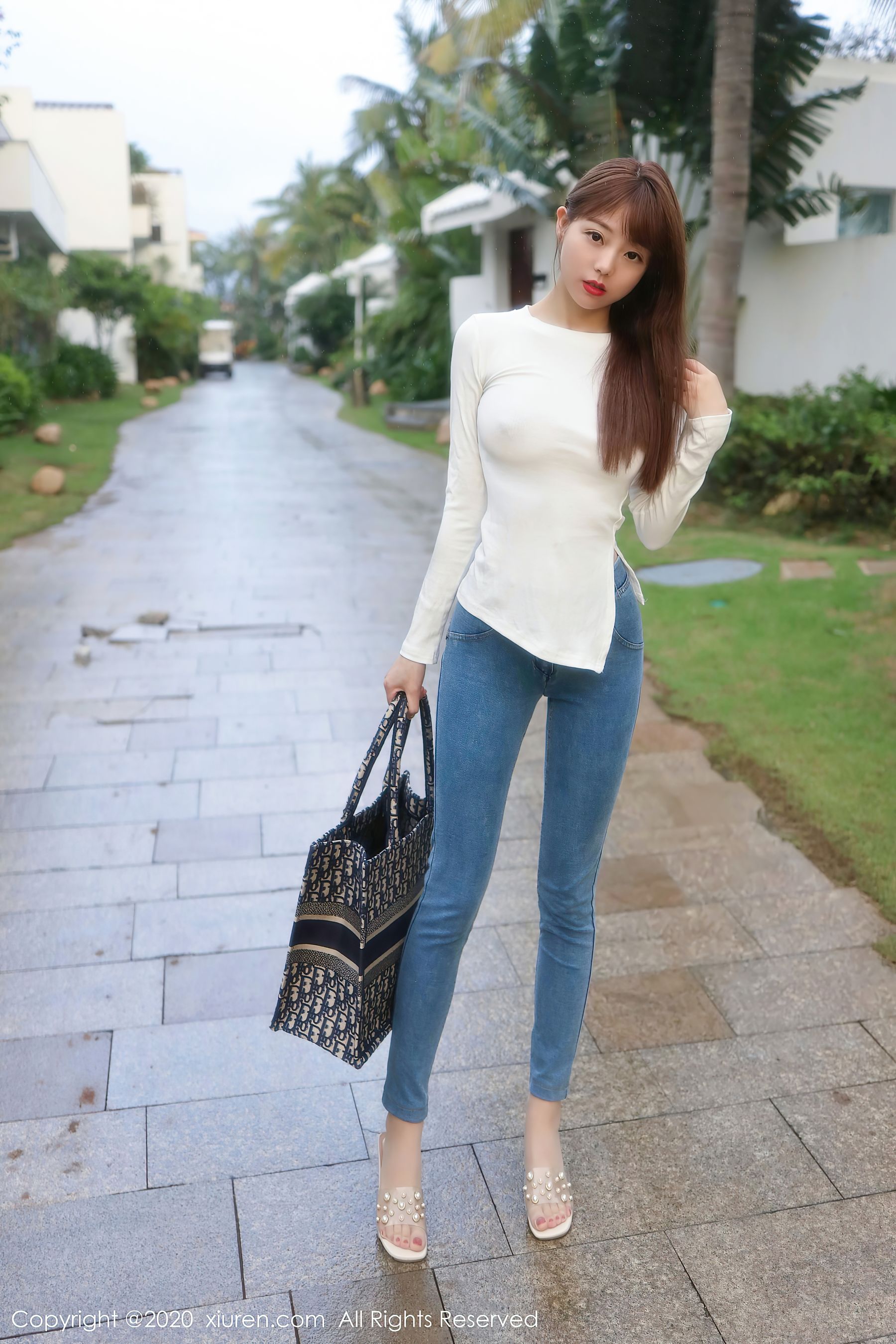 [秀人XIUREN] No.2785 佘贝拉bella - 紧身牛仔裤主题系列